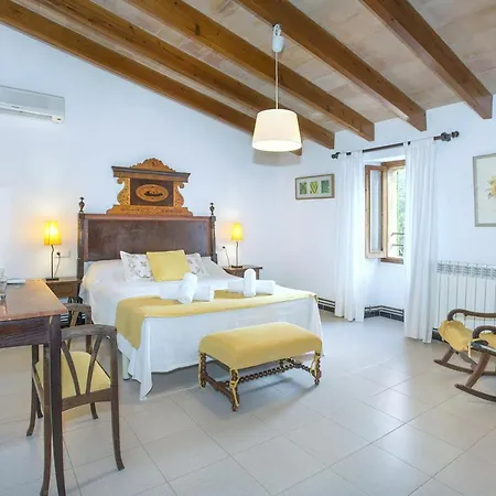 Owl Brullet - Rustic Villa *