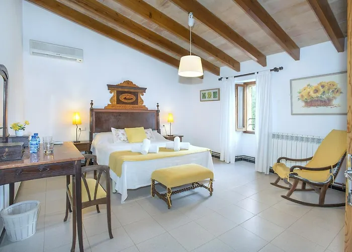 Owl Brullet - Rustic Willa *